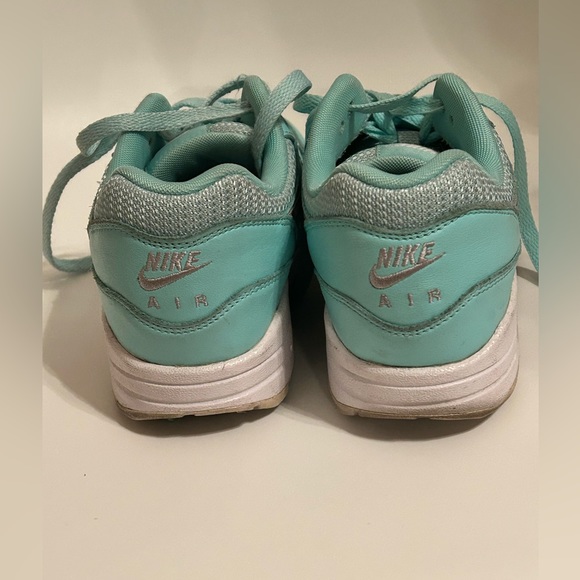 Nike air size 7 - Picture 4 of 16